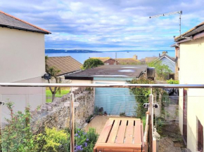 Honeysuckle Bay Cottage